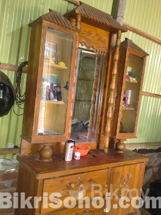 ডেসিনটেবিল